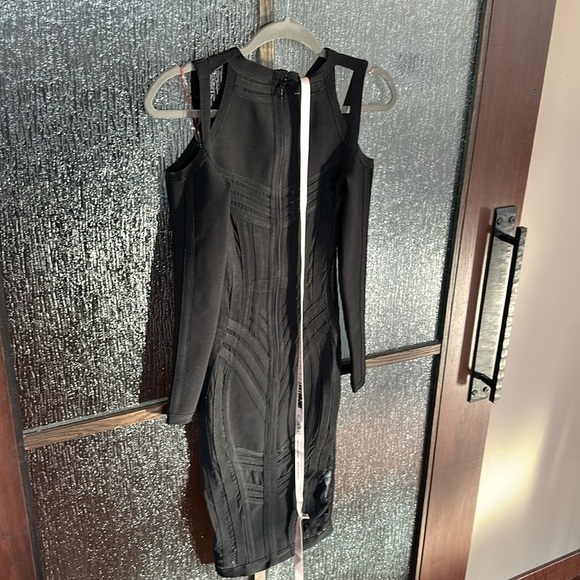 House of CB 
MADRINA
BLACK BANDAGE COLD SHOULDER DRESS size XS size 2-4 NWT - Picture 7 of 11